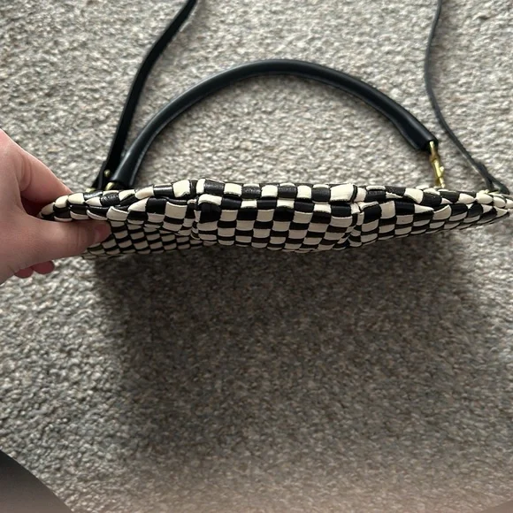 Clare V Petit Moyen - Picture 3 of 4